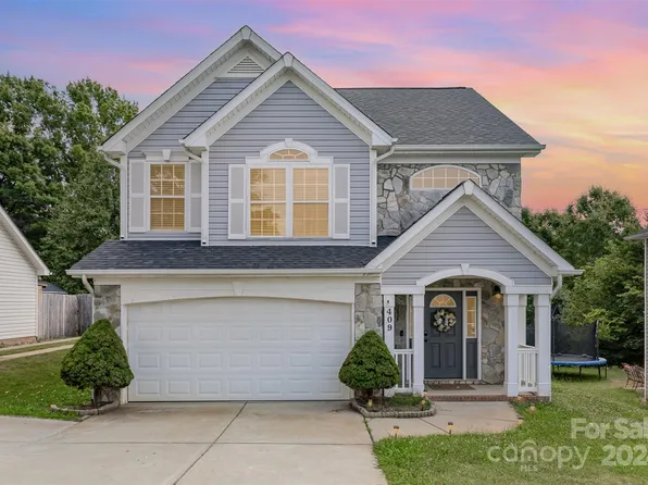 409 Eastway Ln, Conover, NC 28613