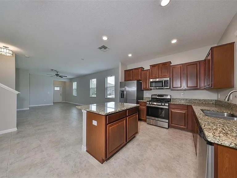 6328 Lantern View Pl — Photo 6