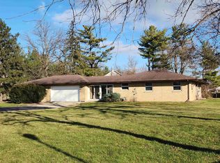 9225 N 2nd St, Machesney Park, IL 61115