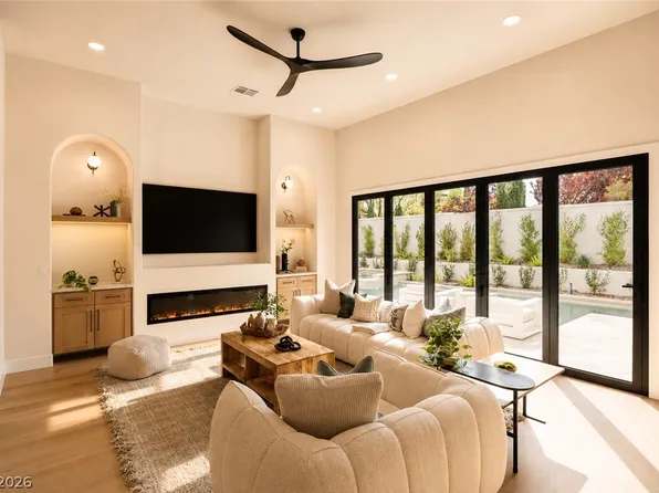 305 Prince Charming Ct, Las Vegas, NV 89145