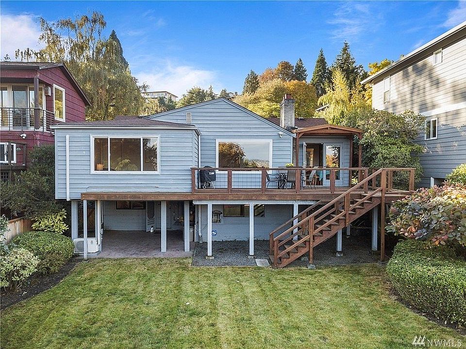 2nd image of 7024 58th Ave NE