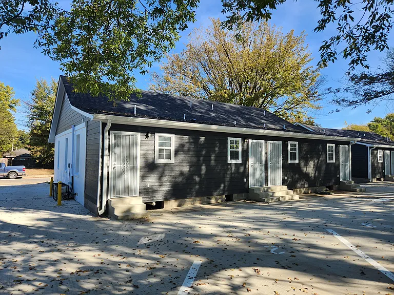 1379 Kimball Ave #MAIN — Photo 6