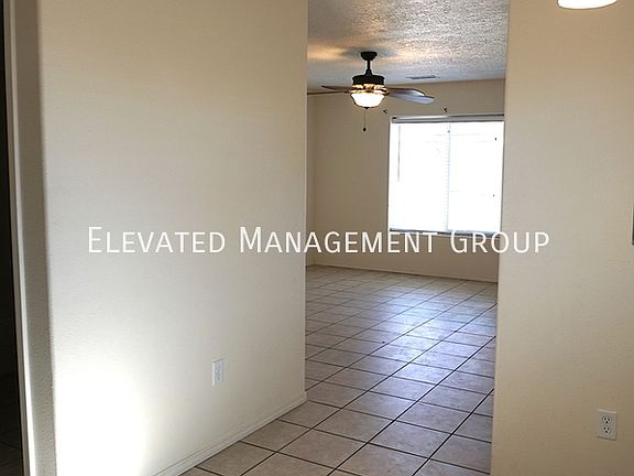 4th image of 206 San Clemente Ave NW APT 6