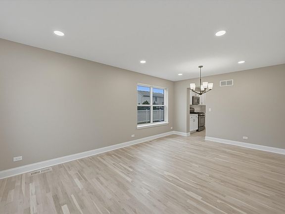 5th image of 3709 Squires Mill Rd