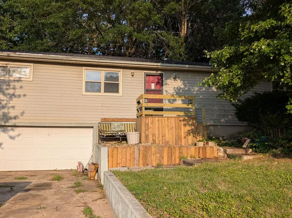 908 Tyler Street, Aurora, MO 65605