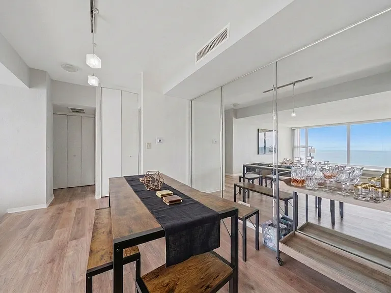 3200 N Lake Shore Dr #2102 — Photo 5