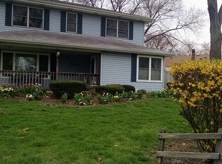 3803 Owl Dr, Rolling Meadows, IL 60008