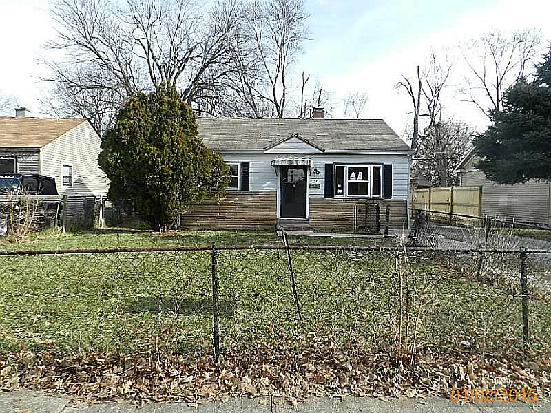 2213 N Centennial St photo 1