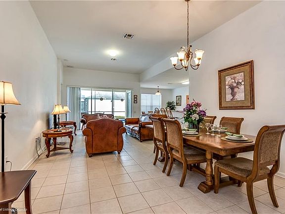 5th image of 2703 Manesty Ln