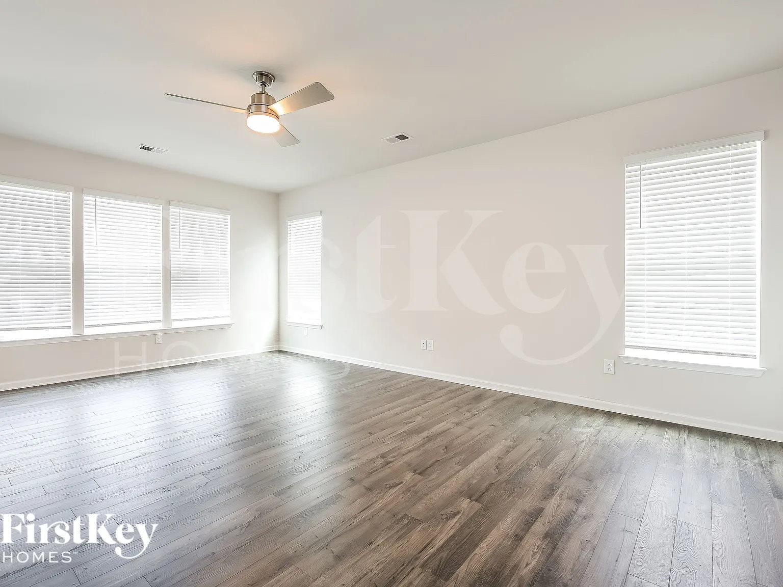 3 bed, 2.5 bath, 2250 sqft, $2,190 — Photo 3