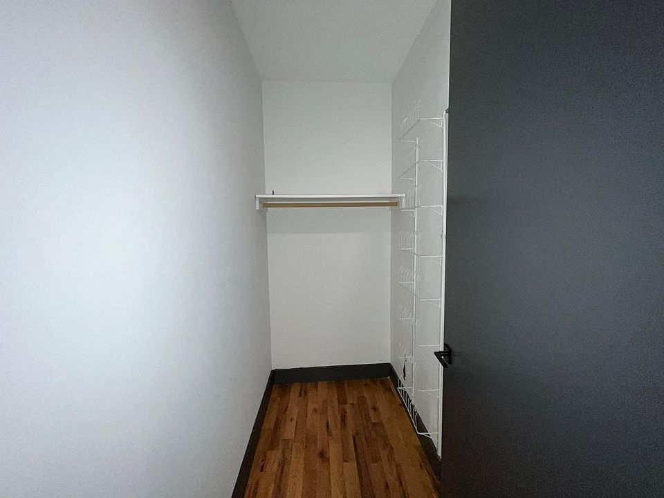 1st image of 565 Communipaw Ave #14E