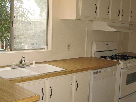2nd image of 7433 Topanga Ln #261