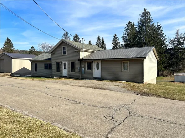 8 Baker St, Andover, NY 14806