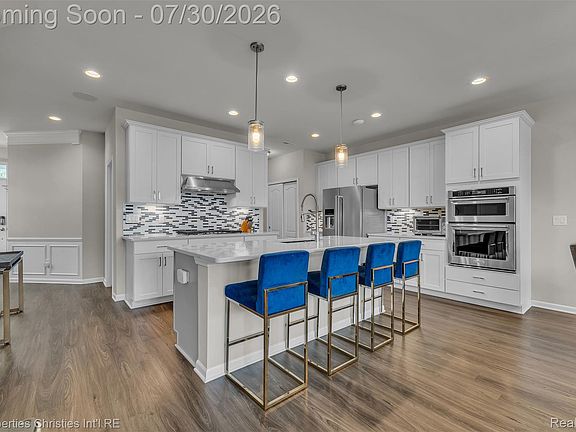 5th image of 43626 Chancellor Ln