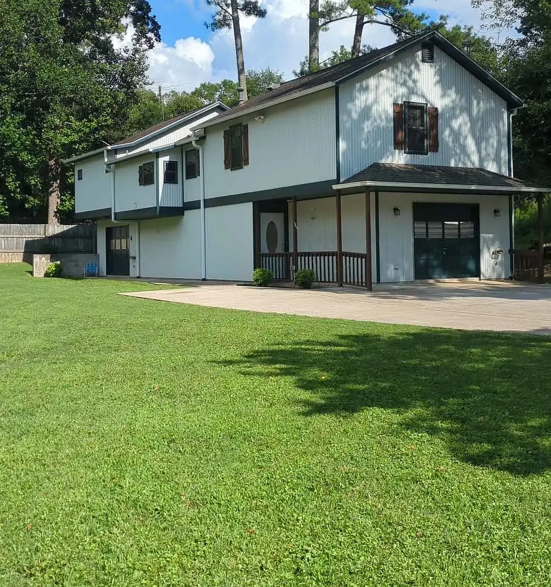 2 bed, 1200 sqft, $1,600 — Photo 2