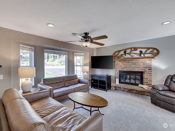4th image of 15846 199th Avenue NE