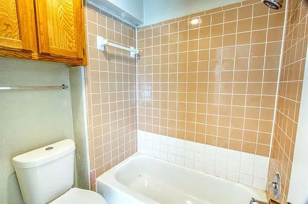 2402 Summer Place Dr — Photo 36