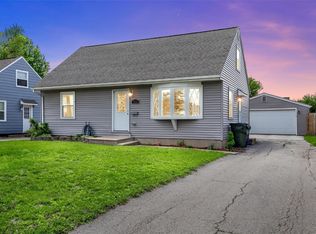 1512 8th St NW, Cedar Rapids, IA 52405