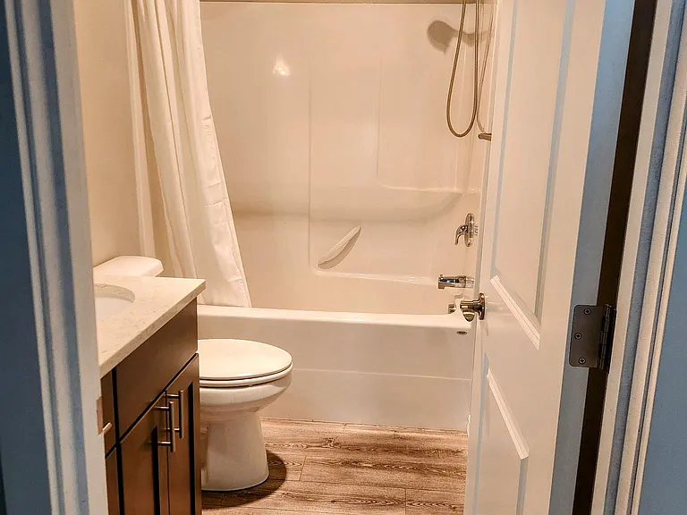 2252 W Rosecrans Ct — Photo 12