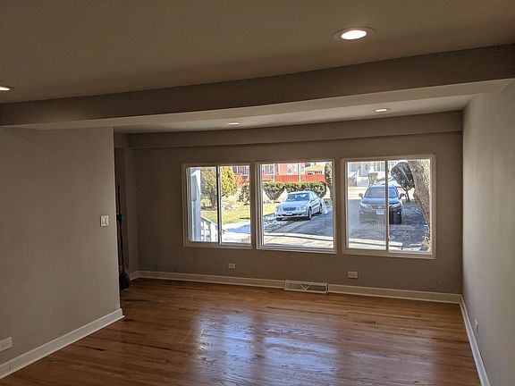 3rd image of 308 25th Ave