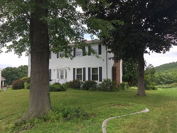 3rd image of 3 Elmwood Dr