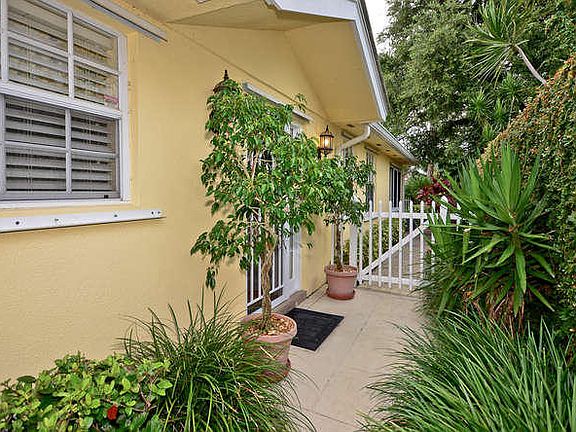 3rd image of 257 Brier Cir #257