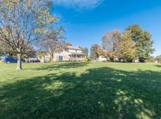 1 Golf View Dr, Quarryville, PA 17566