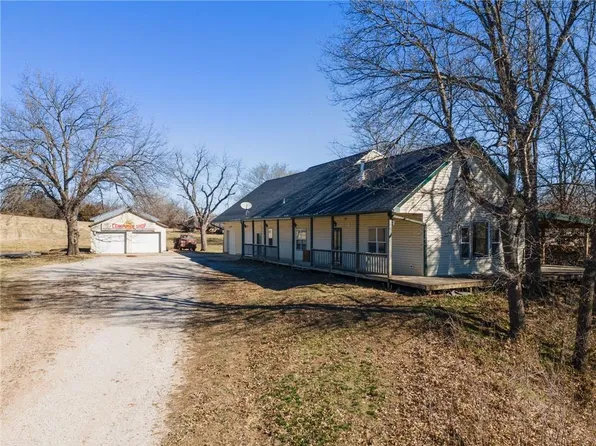 3526 NE County Road 2004, Butler, MO 64730