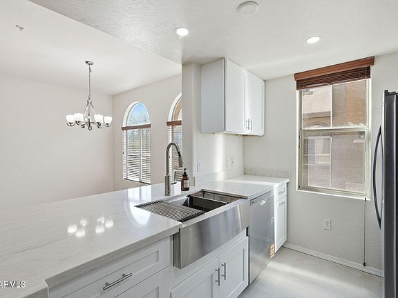 2nd image of 3250 W GREENWAY Road #165