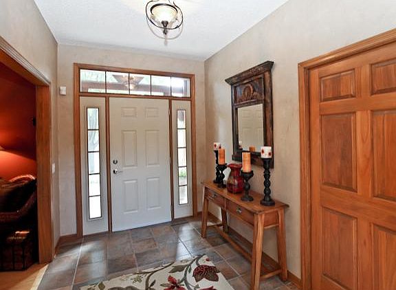 2nd image of 8054 Marsh Creek Alcove