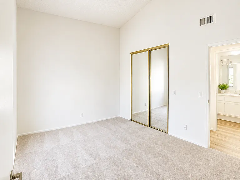 751 Birchpark Cir #204 — Photo 5