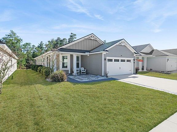 2nd image of 30 La Mancha Dr