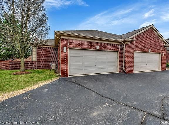 3rd image of 7116 Anderson Ct