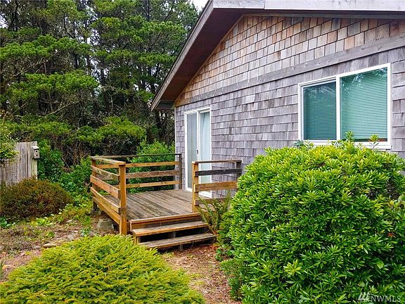 2nd image of 685 Ocean Shores Blvd SW