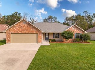 41128 Berry Ridge Dr, Ponchatoula, LA 70454