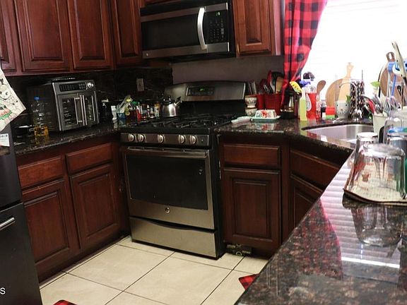 3rd image of 16641 Sir Barton Way