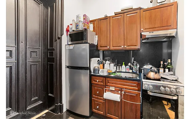 Rented by Douglas Elliman | media 11