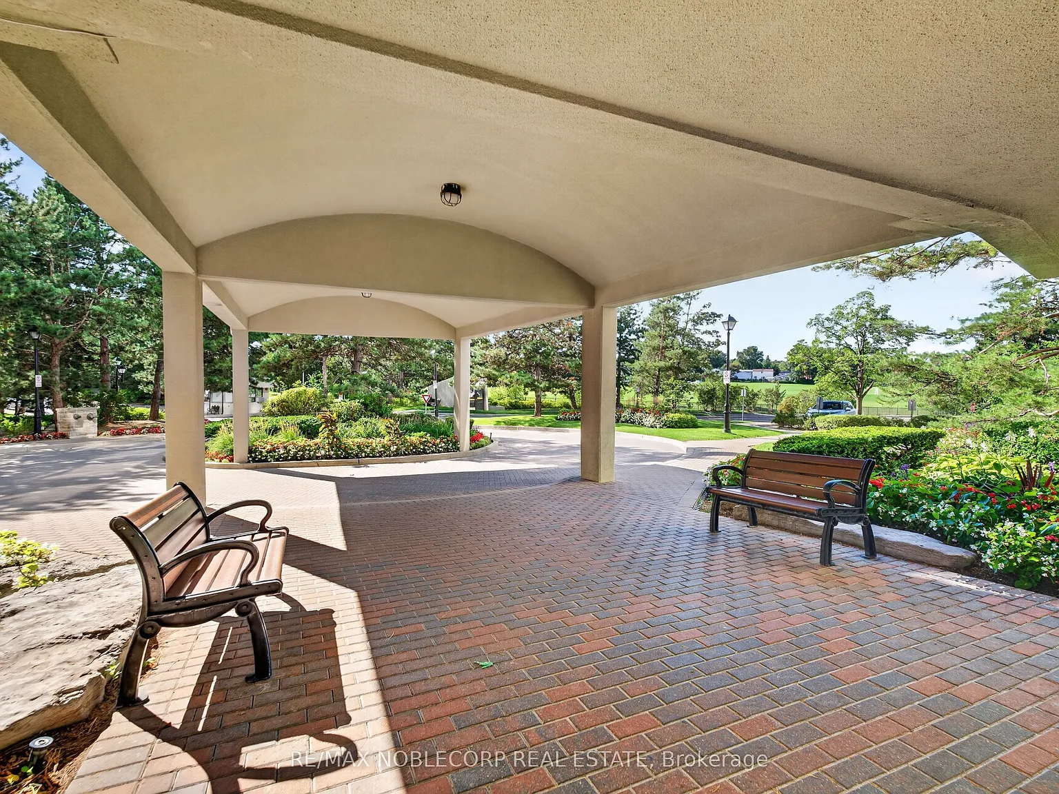 2 bed, $3,100 — Photo 2