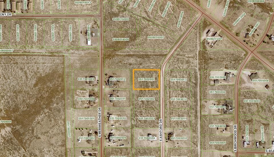 2nd image of 327 S Ashford Dr