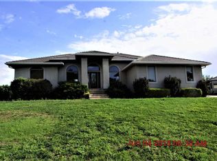 2905 N Fox Pointe Cir, Wichita, KS 67226