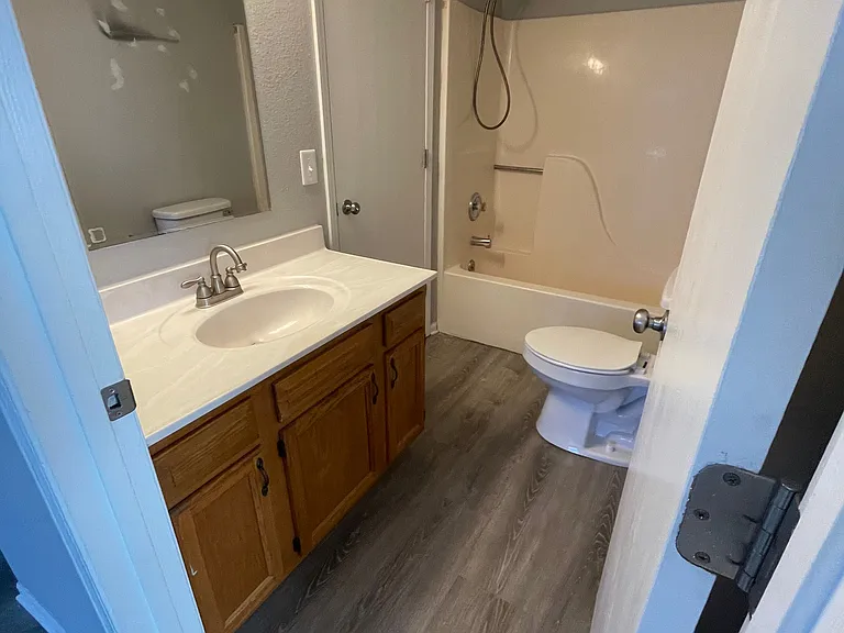 657 W Country Squire Ct #655 — Photo 4