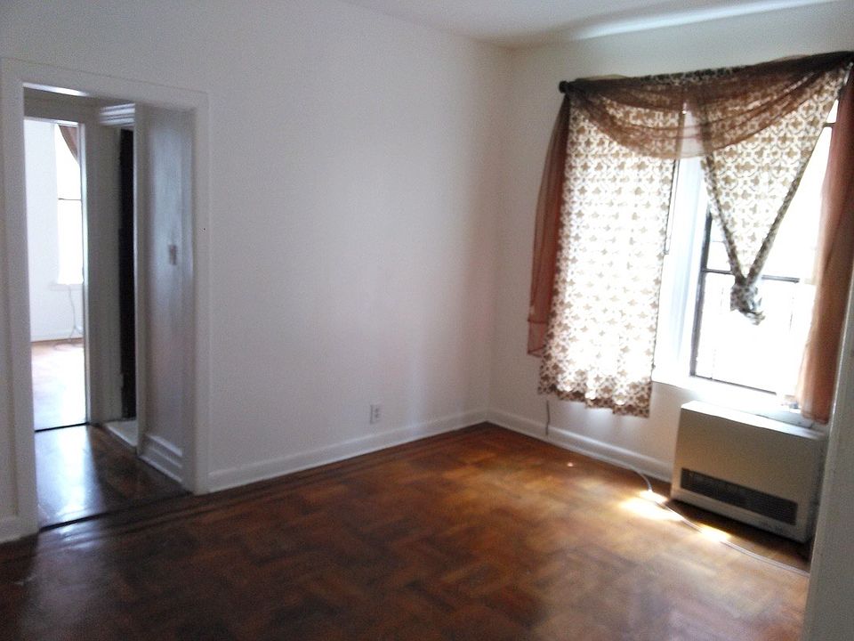 2nd image of 397 Troy Ave
