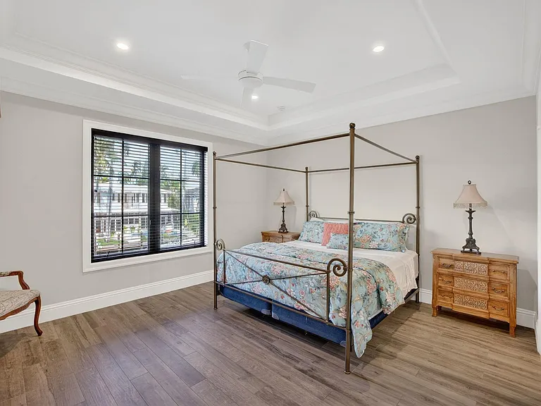 2425 Delmar Pl — Photo 43