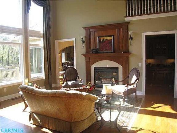 4th image of 5481 Heathrow Dr
