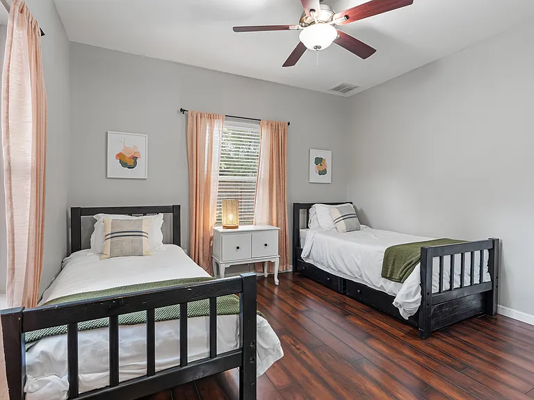 4414 Marathon Blvd #B — Photo 15