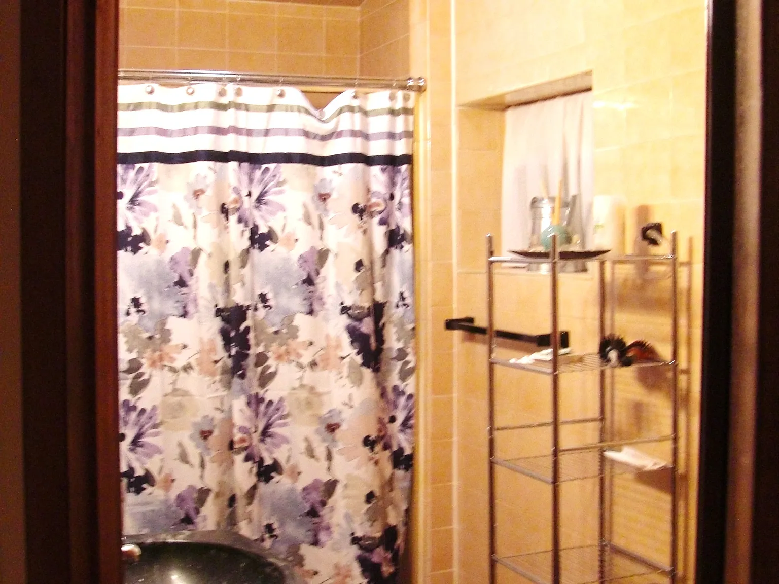 2 bed, 2000 sqft, $1,600 — Photo 2