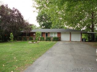 3819 Stanka Ln, Godfrey, IL