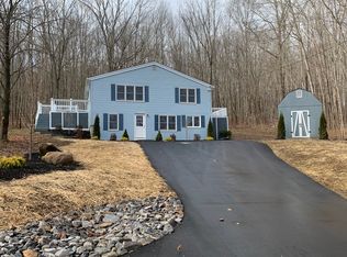 111 S Bigelow Rd, Hampton, CT 06247