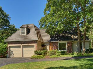 8414 Redbud Ln, Lenexa, KS 66220