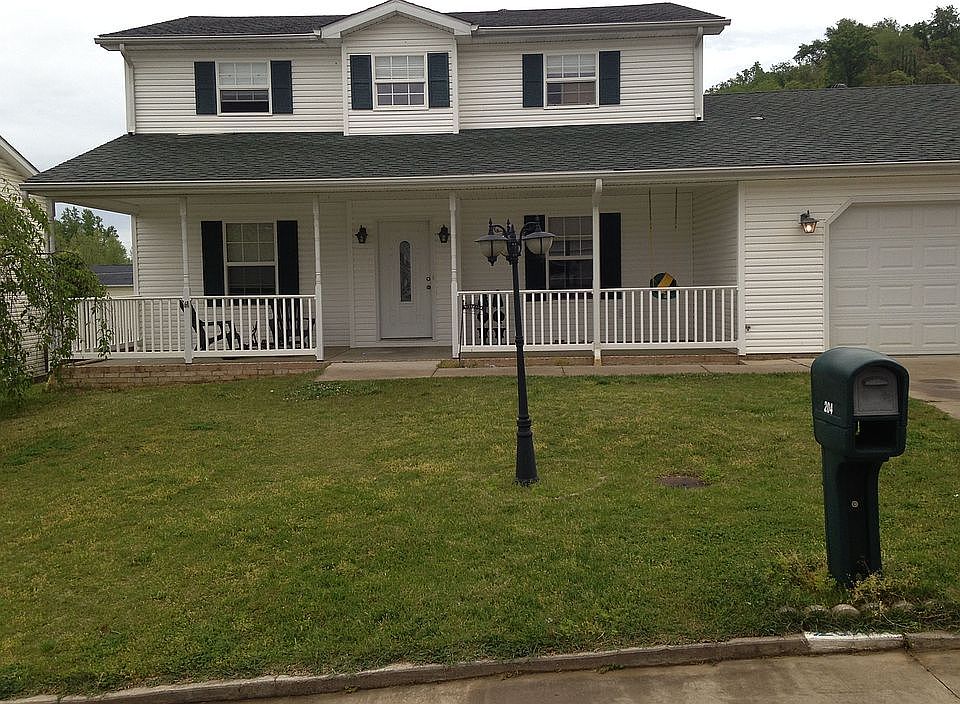 1st image of 204 Tiffany Ln
